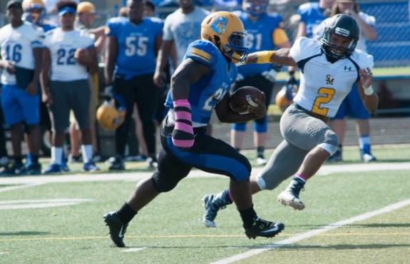 Ocran Records 1000 Yards in 2016 Season