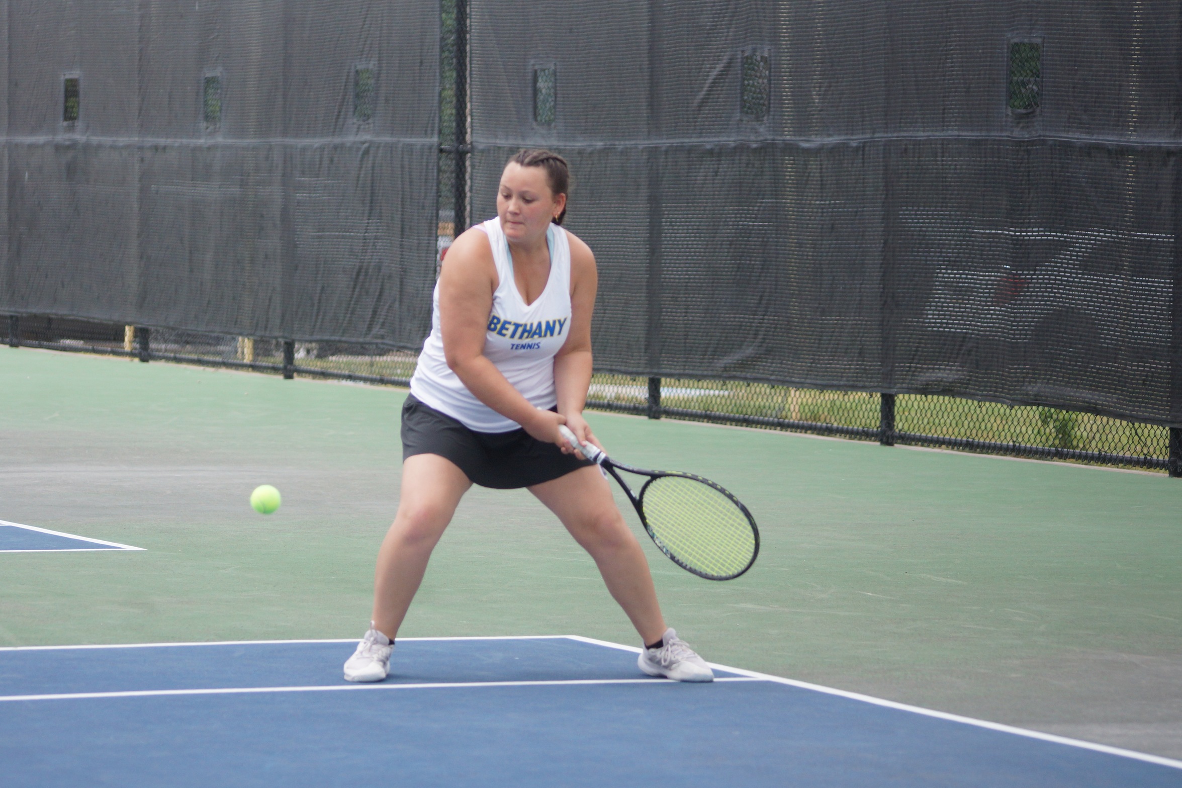 SWEDES BATTLE WITH TIGERS; FALL 0-7
